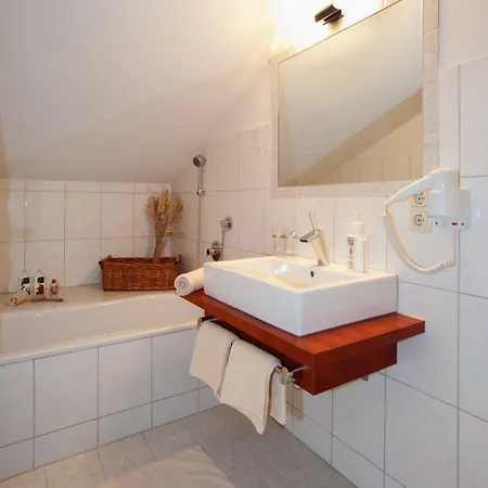 Hotel Zum Goldenen Loewen Biberwier