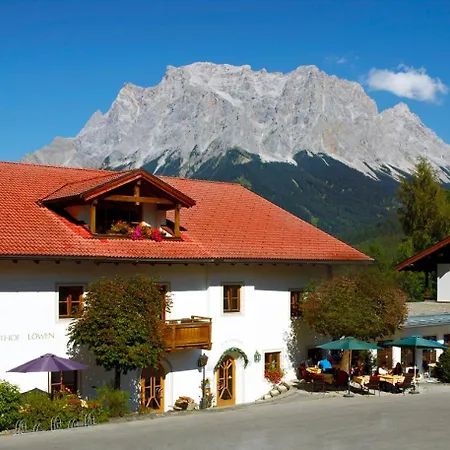 Hotel Zum Goldenen Loewen 3*