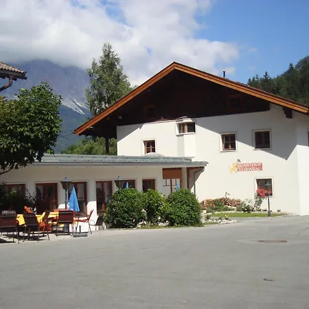 Hotel Zum Goldenen Loewen 3*