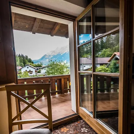 Zum Goldenen Loewen 3* Biberwier