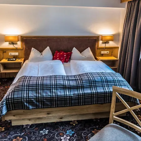 Hotel Zum Goldenen Loewen Biberwier