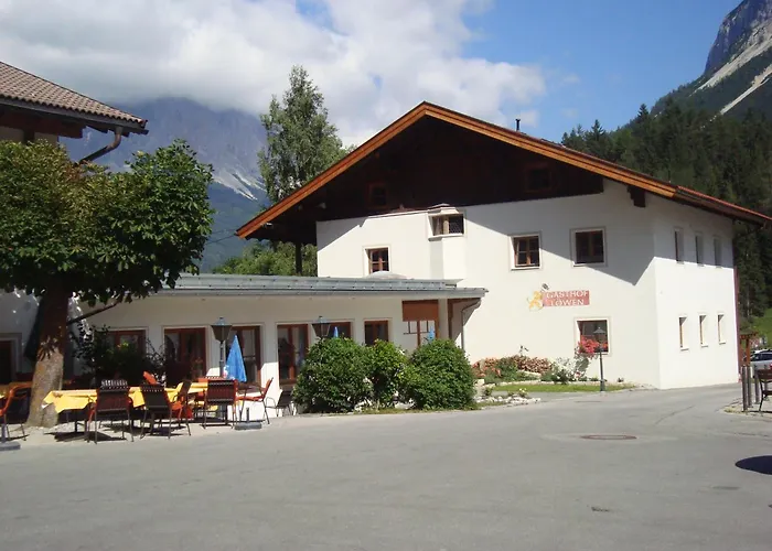 Отель Zum Goldenen Loewen 3*