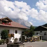 Zum Goldenen Loewen 3*